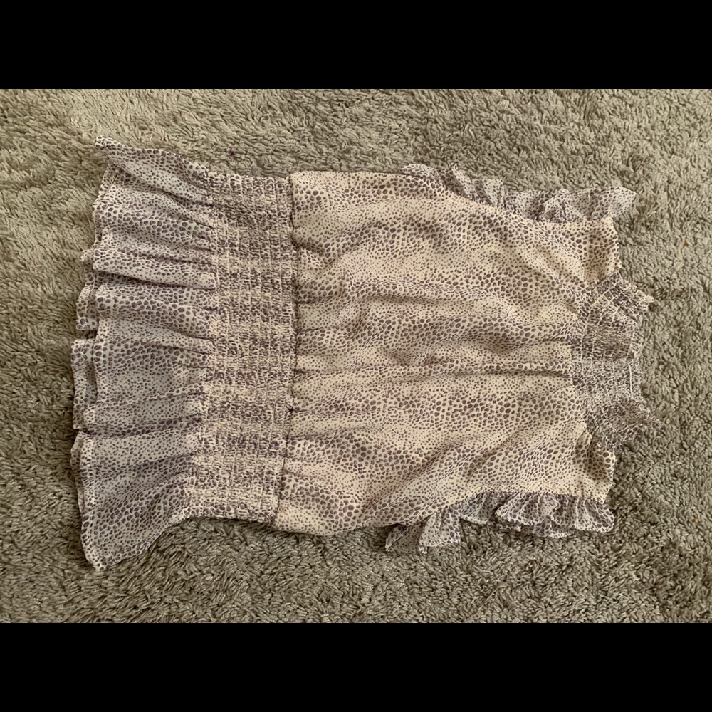 Sleeveless blouse